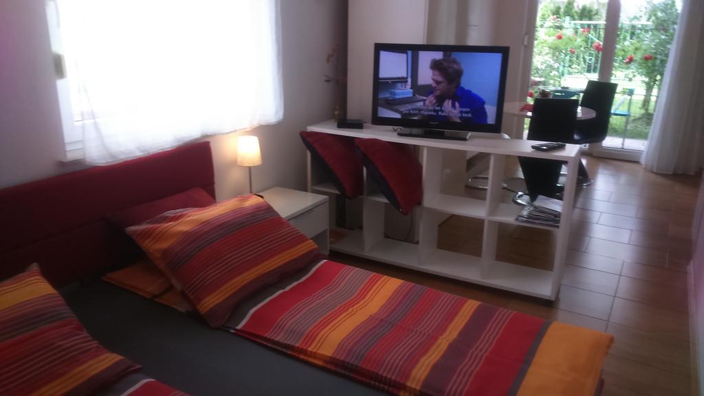 Vila Ema Apartments And Rooms Ljubljana Bagian luar foto